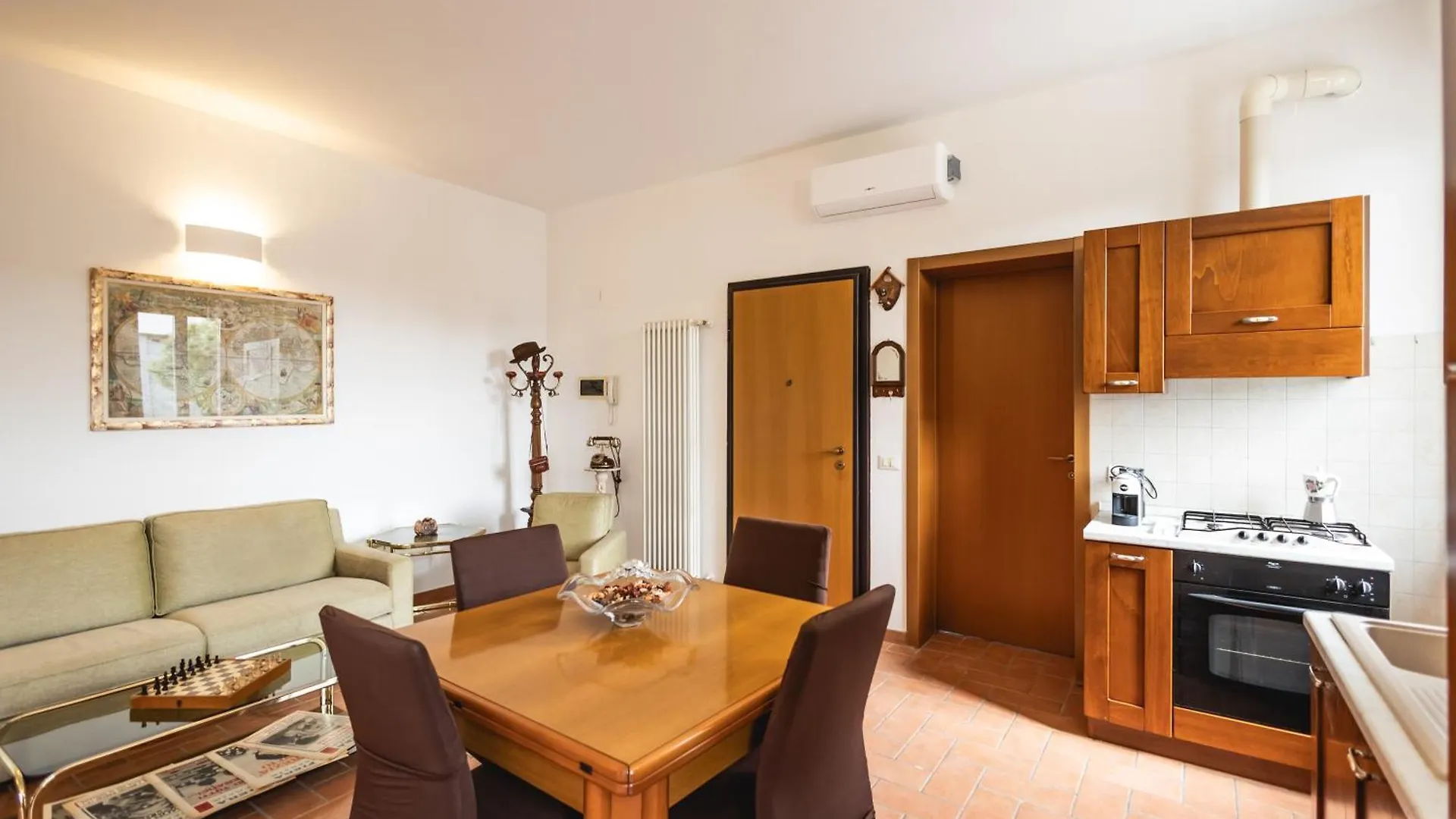 아파트 Ravenna Retro Vintage, City Flat 600 Meters From The Center
